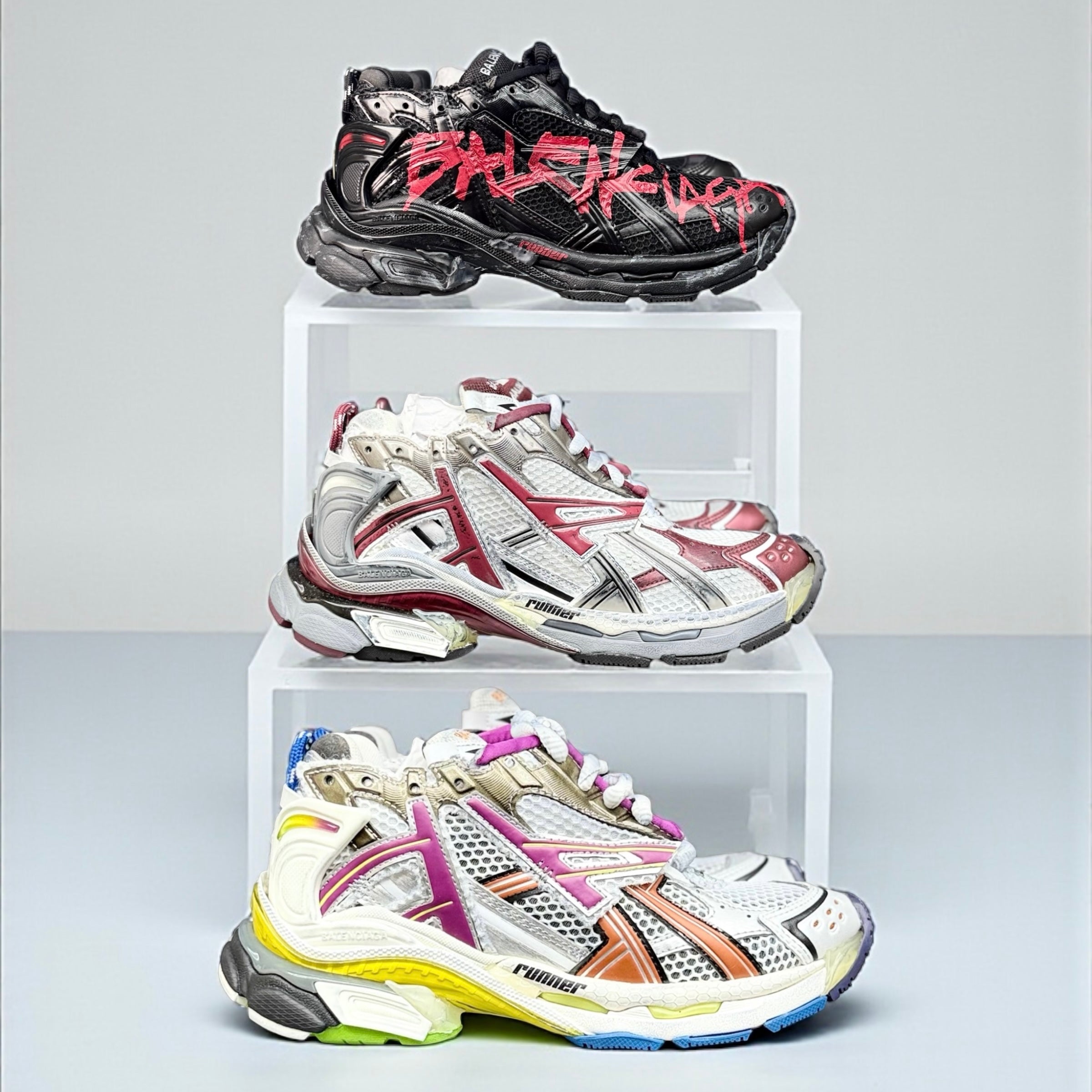 BALENCIAGA